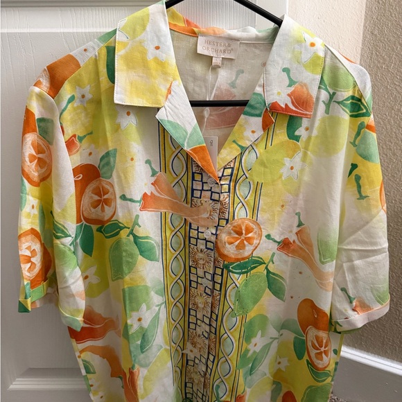Vibrant Citrus Print Button Down Top - Picture 3 of 13